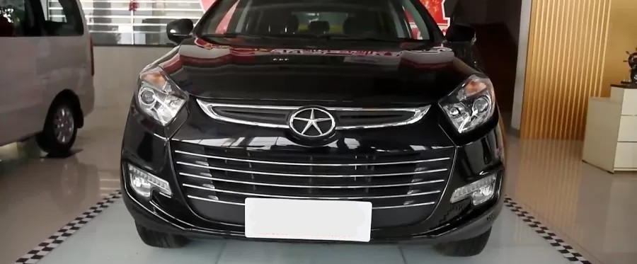جلو پنجره جک s5 با آرم جک و زه